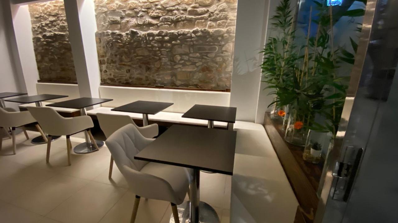 Hostal Somnis Suria المظهر الخارجي الصورة